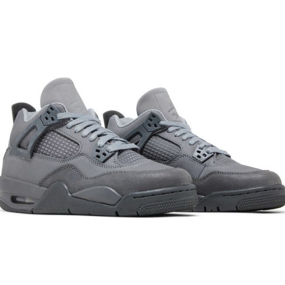 Air Jordan 4 Retro SE Smoke Gray (Wet Cement) Sneakers- Youth 6.5Y